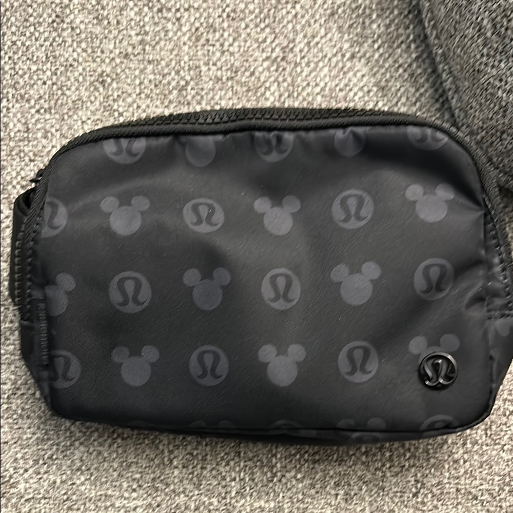 lululemon Disney everywhere belt bag NWT